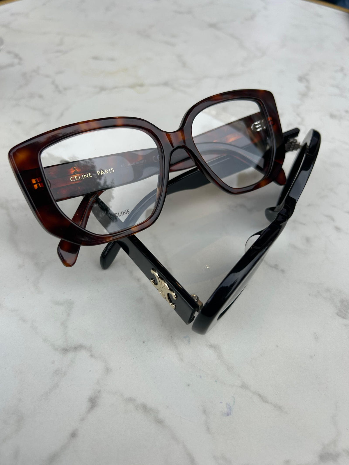 Lunettes Celine sur marbre